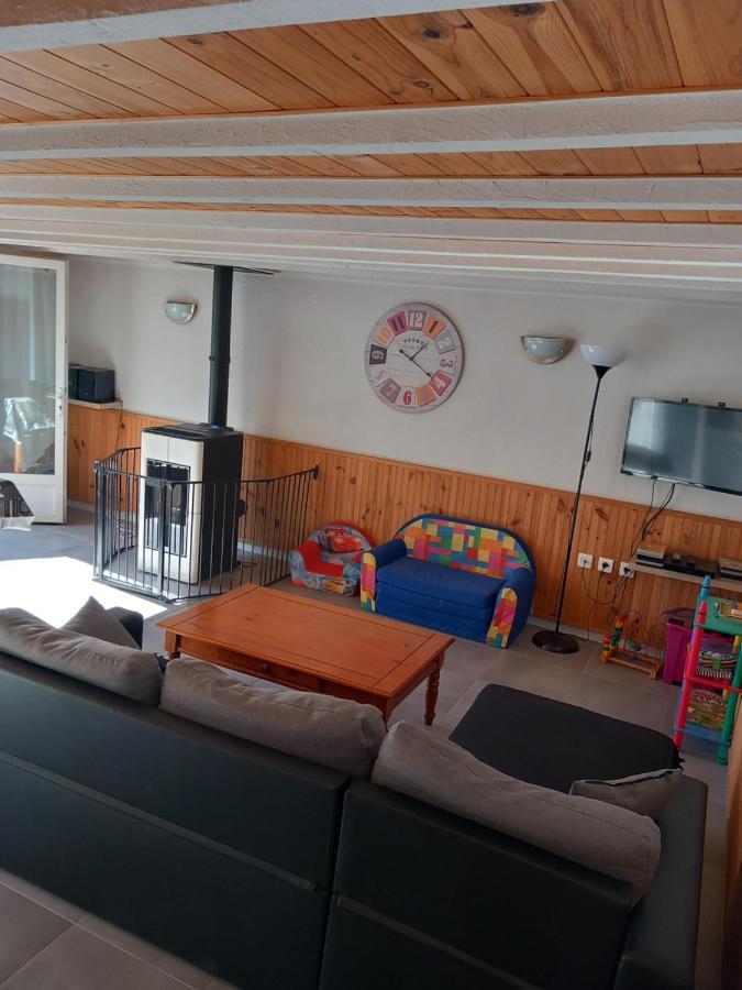 Gites De La Vallee Des Gaves Préchac Exteriör bild