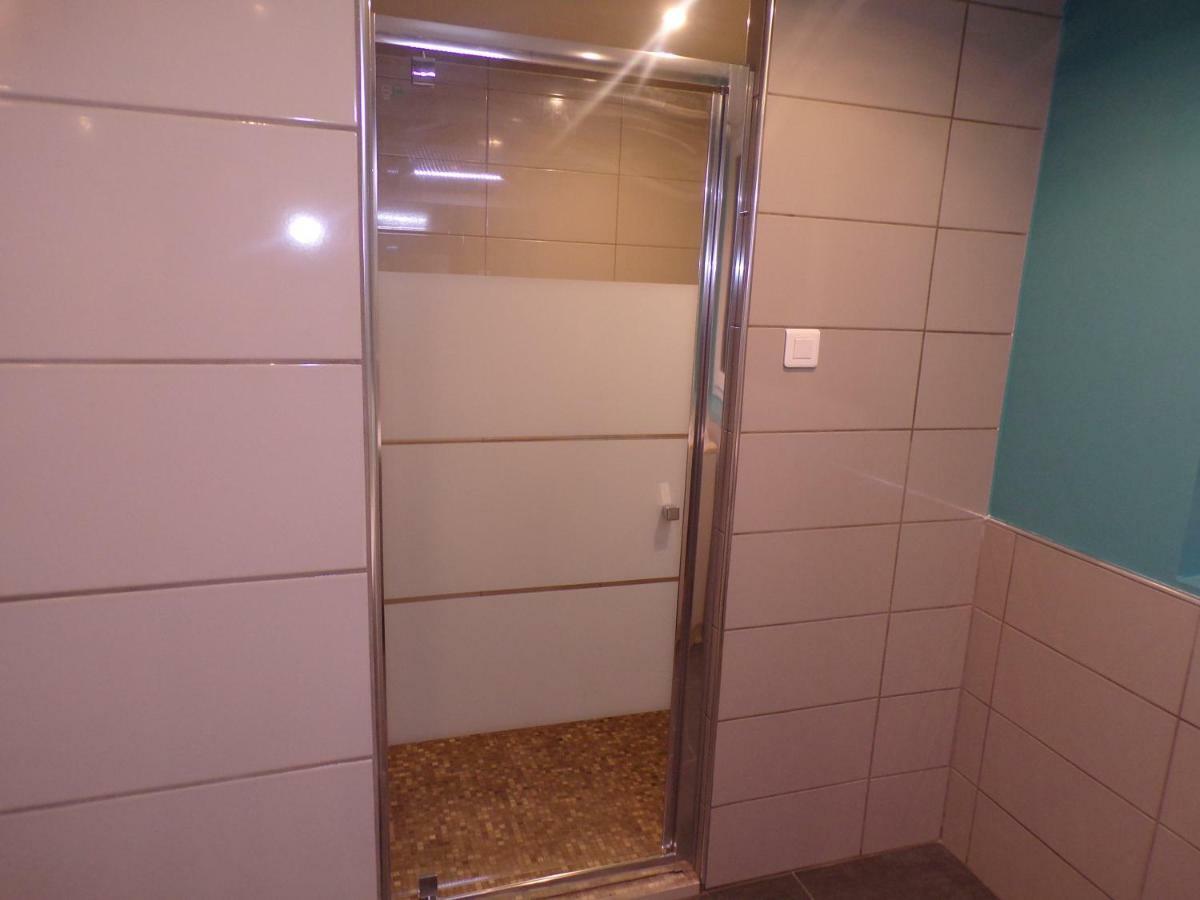 Gites De La Vallee Des Gaves Préchac Exteriör bild